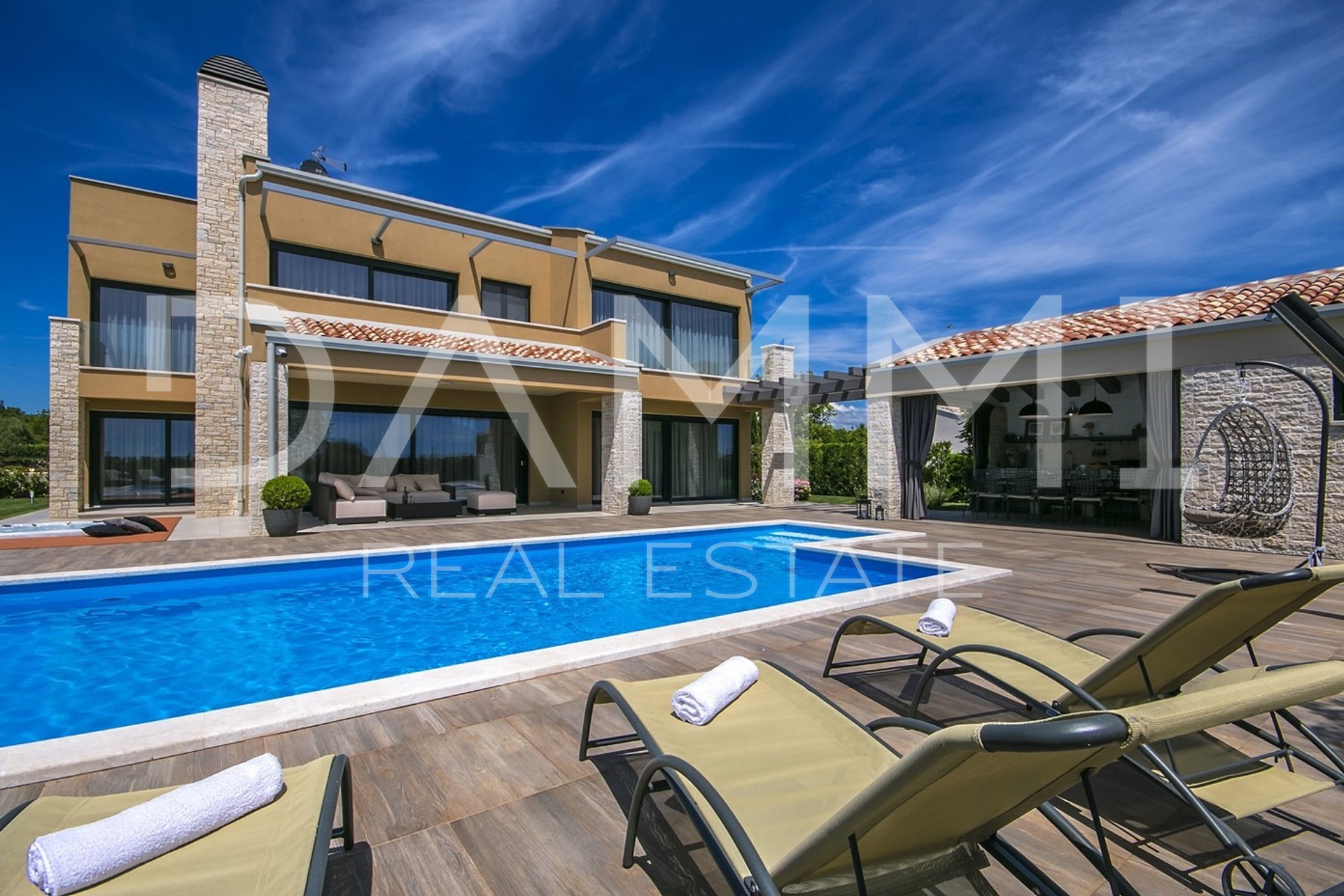 ISTRIEN, SV. LOVREC - VILLA MIT SCHWIMMBAD